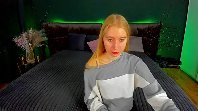 Alina Blonde online show from 10.09.25