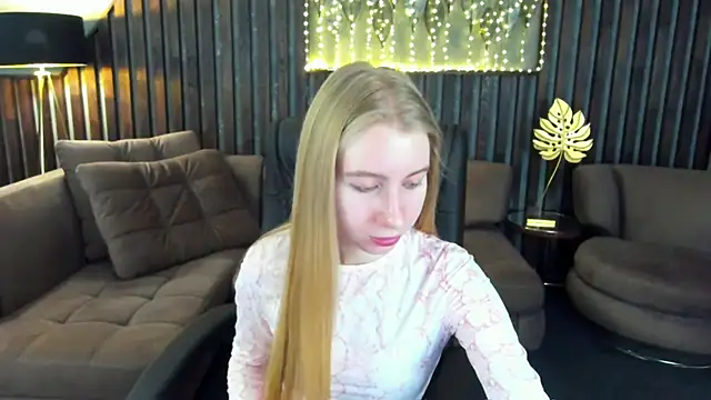 Alina Blonde online show from 03.15.26