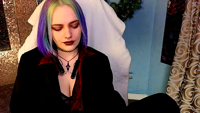 Eniferi online show from 12.23.25