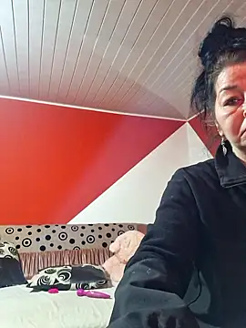 Soffy Skye online show from 11.13.25