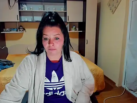 Snapshot of Soffy_Skye chatting on 04.27.26 Soffy Skye online show from 04.27.26