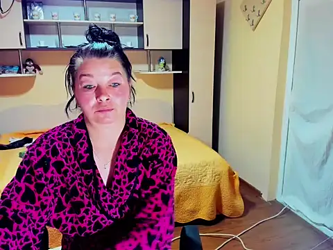 Snapshot of Soffy_Skye chatting on 05.17.26 Soffy Skye online show from 05.17.26