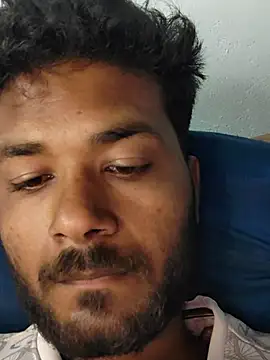 Snapshot of devil_khilesh chatting on 12.20.25 devil khilesh online show from 12.20.25