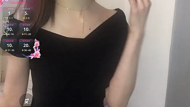 mari maria online show from 10.24.25