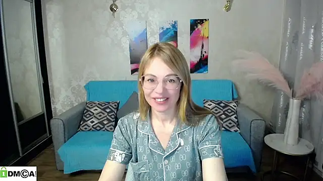 shy hot cat online show from 11.14.25