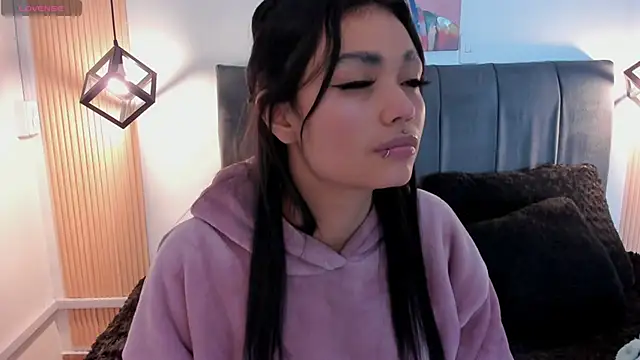 Evaa rosee  online show from 09.29.25