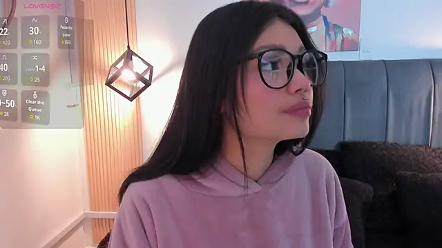 Evaa rosee  online show from 10.02.25