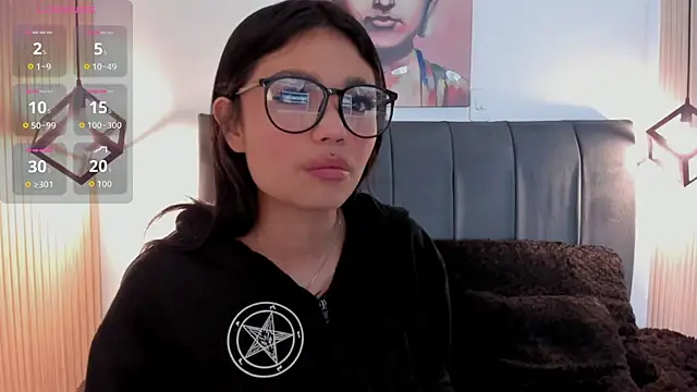 Evaa rosee  online show from 10.04.25