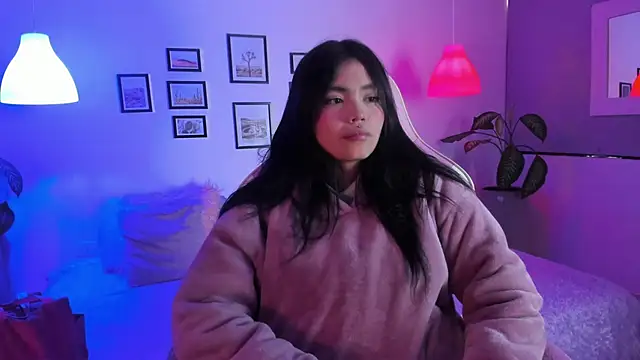 Evaa rosee  online show from 10.16.25