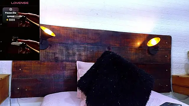 JhosuaVega online show from 10.17.25