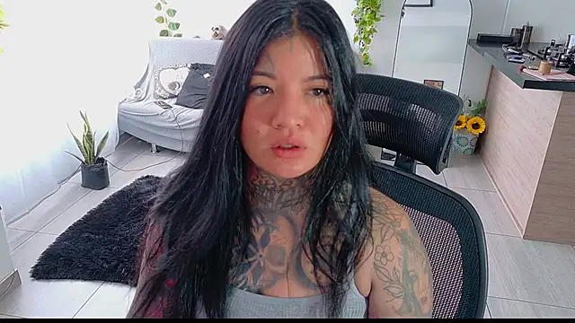 Unatatuada online show from 10.02.25