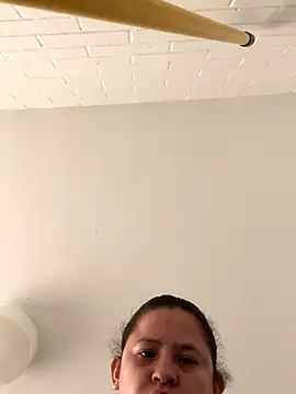 xelita4 online show from 09.24.25