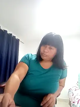 adri89-g online show from 11.28.25