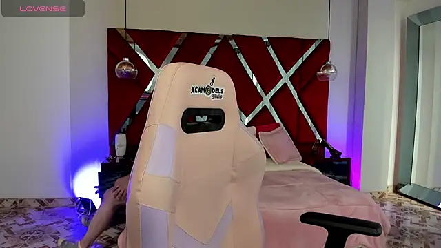 alexiaystive3 online show from 10.15.25