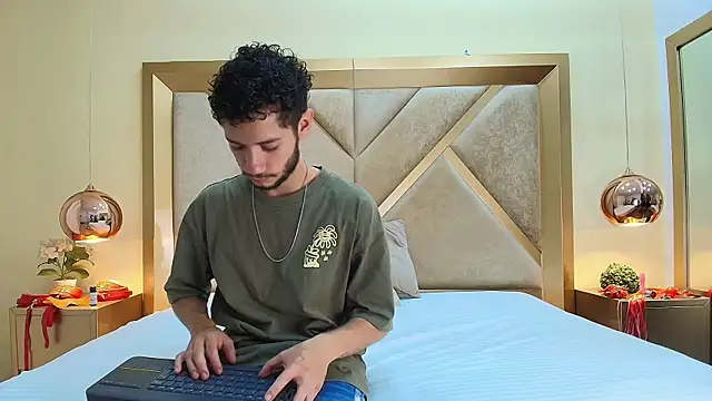 EthanCollen online show from 10.01.25