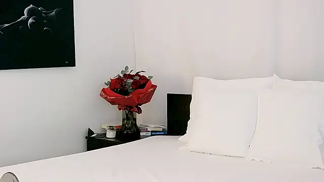 LeahDenver online show from 10.13.25