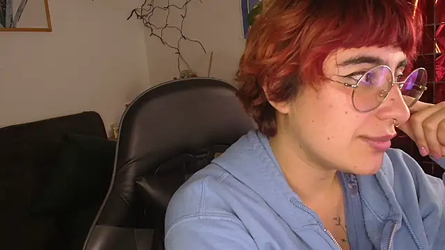 Miacatsito3 online show from 02.20.26