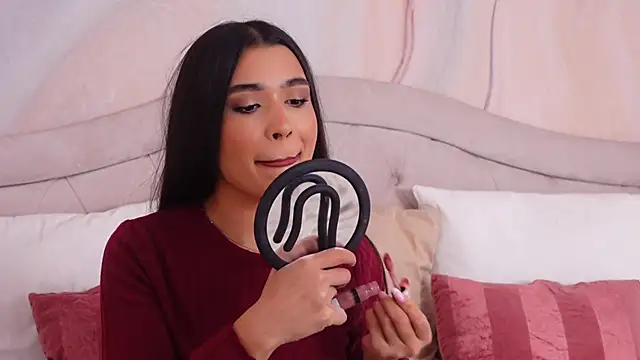 Snapshot of MyaMuse chatting on 11.26.25 MyaMuse online show from 11.26.25