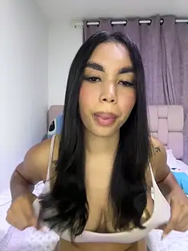 karolaalcendra online show from 11.27.25