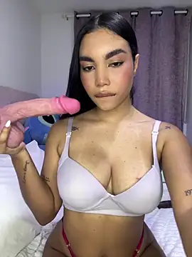 Snapshot of karolaalcendra chatting on 02.07.26 karolaalcendra online show from 02.07.26