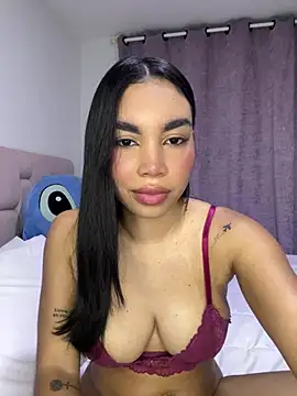 Snapshot of karolaalcendra chatting on 02.10.26 karolaalcendra online show from 02.10.26