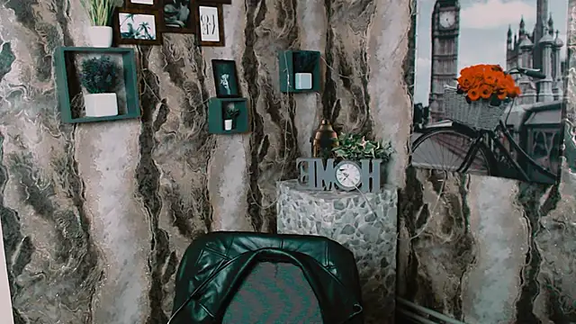 EmmaCat  online show from 09.24.25