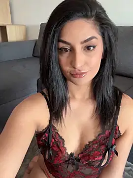 Mia spicyy online show from 04.30.26