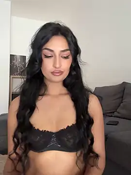 Mia spicyy online show from 06.13.26