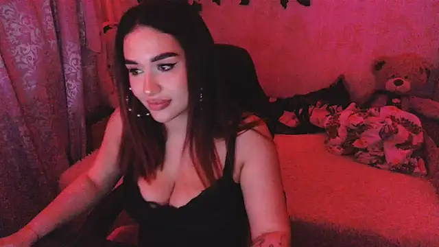 Snapshot of Amireth chatting on 10.14.25 Amireth online show from 10.14.25