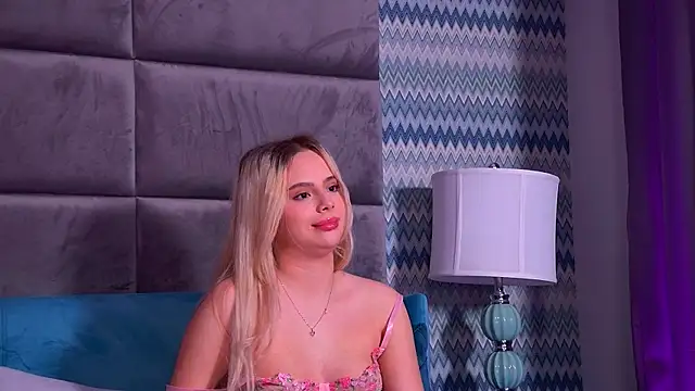 YssabelFox online show from 12.21.25