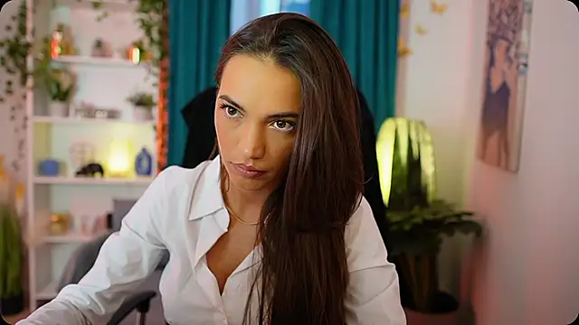 Alexis Love  online show from 09.30.25