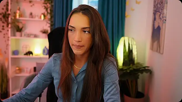 Alexis Love  online show from 10.01.25