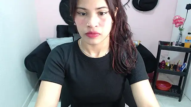 Snapshot of mia_sexgirl chatting on 11.17.25 mia sexgirl online show from 11.17.25