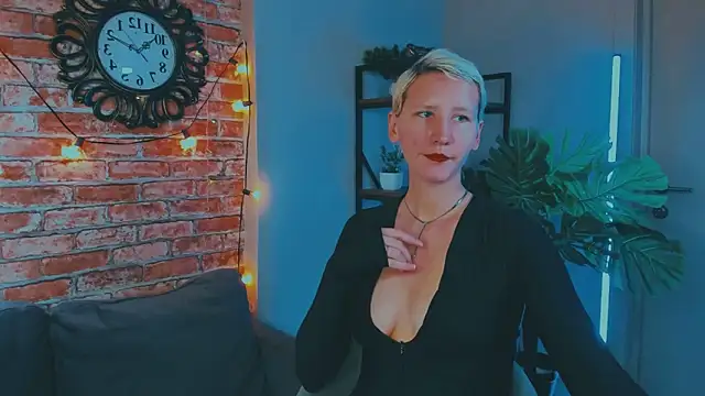 Kim Waite online show from 10.02.25