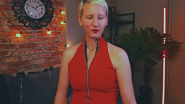 Kim Waite online show from 10.04.25