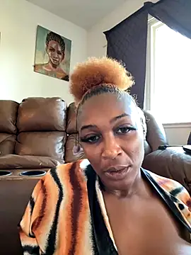 Snapshot of GoddessScott chatting on 09.27.25 GoddessScott online show from 09.27.25