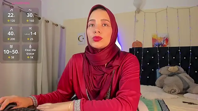 ShanaJamil online show from 04.13.26