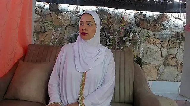 Snapshot of ShanaJamil chatting on 07.14.26 ShanaJamil online show from 07.14.26