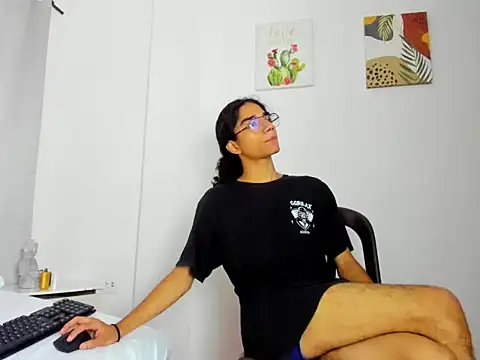 EthanBlackwoodd online show from 10.07.25