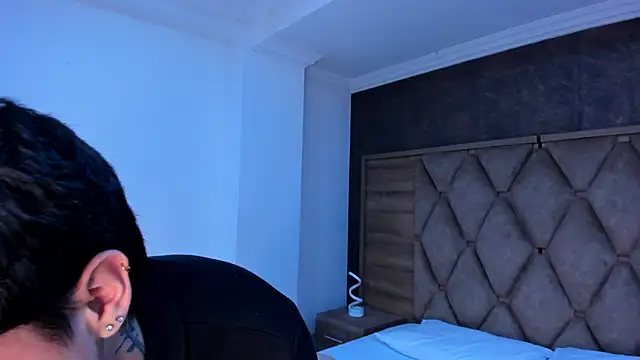 Declan-Fox online show from 02.04.26