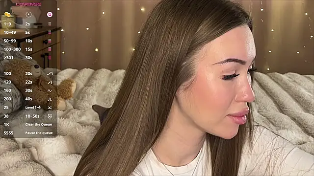 Amelia Ray  online show from 04.21.26