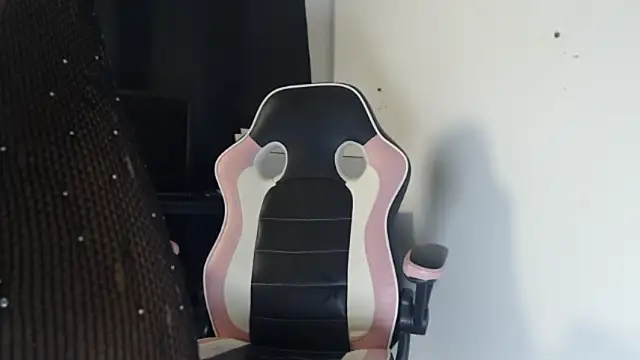 MayaScott11 online show from 03.11.26