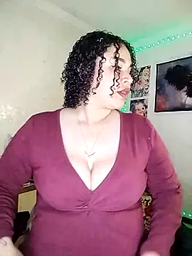 Snapshot of Julie_wallace chatting on 02.06.26 Julie wallace online show from 02.06.26