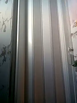 Snapshot of Rosabela04 chatting on 10.13.25 Rosabela04 online show from 10.13.25