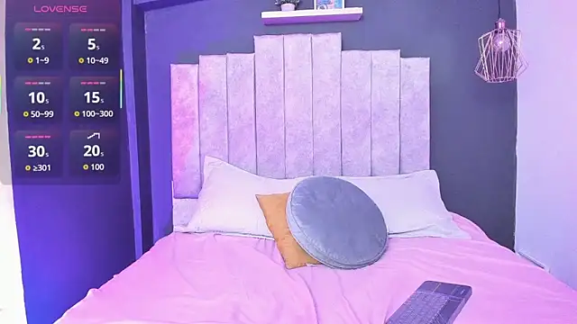 Lilithmuller  online show from 12.20.25