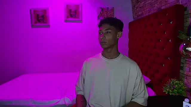 CoffeNaughty nom online show from 11.11.25