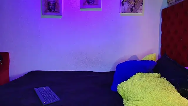 CoffeNaughty nom online show from 11.19.25