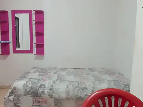 Snapshot of naty_lan11 chatting on 09.28.25 naty lan11 online show from 09.28.25