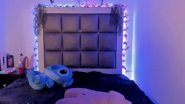 abbiecollins js online show from 02.13.26