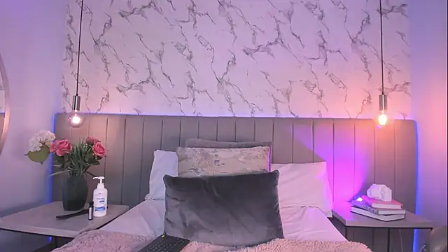 Amber Santana online show from 10.30.25